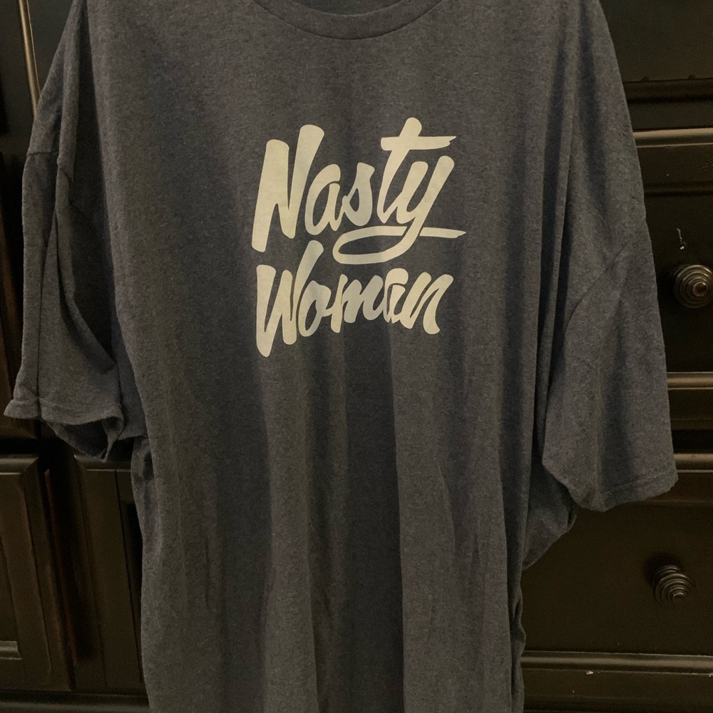 Nasty Woman 3XL gray t-shirt